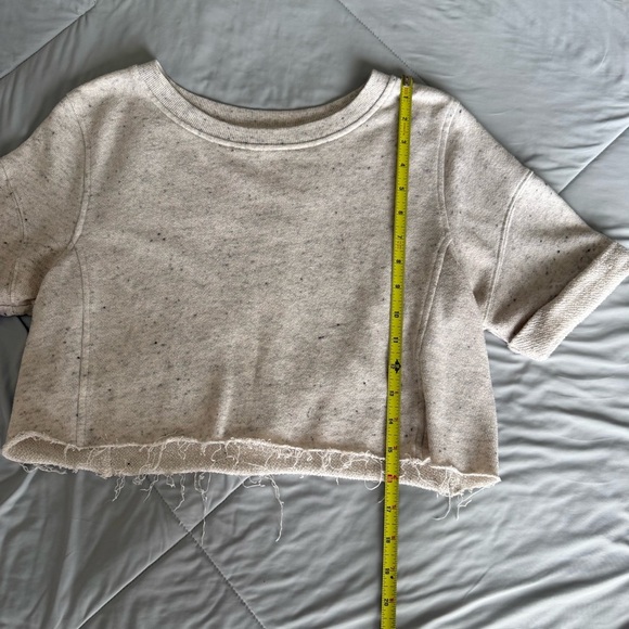Juicy Couture Cream Speckled Heather Crop Top with Folded Sleeves Distressed - Picture 2 of 7
